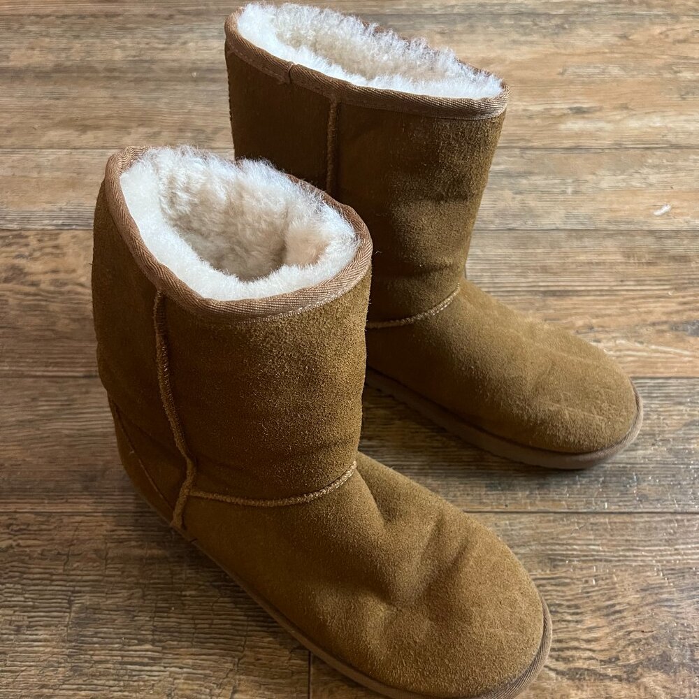 Koolaburra by UGG Women's Chestnut US 9 Short Boots